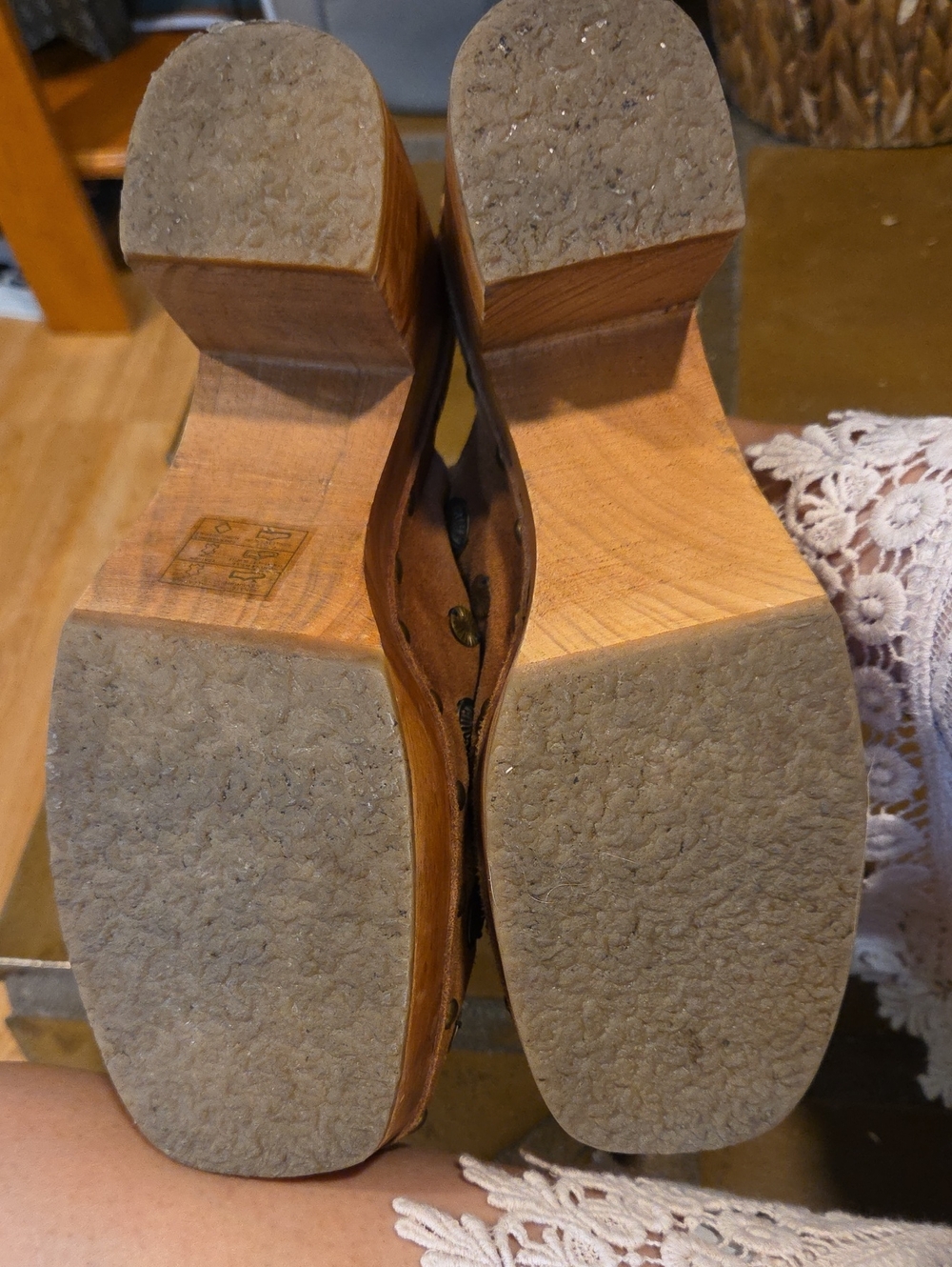 Claudia Clogs - Picture 8 of 12